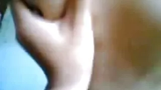 කෙල්ල කුකුළෙක් ලබා ගැනීමට doggy ශෛලිය නැඟිට