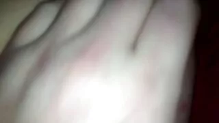 දෙකක් ශිෂ්ය ජෝඩු ඇඳ මත රෙද්ද