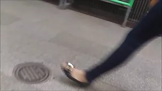 කෙළ තරුණ කාන්තාවක් මත cam closeful